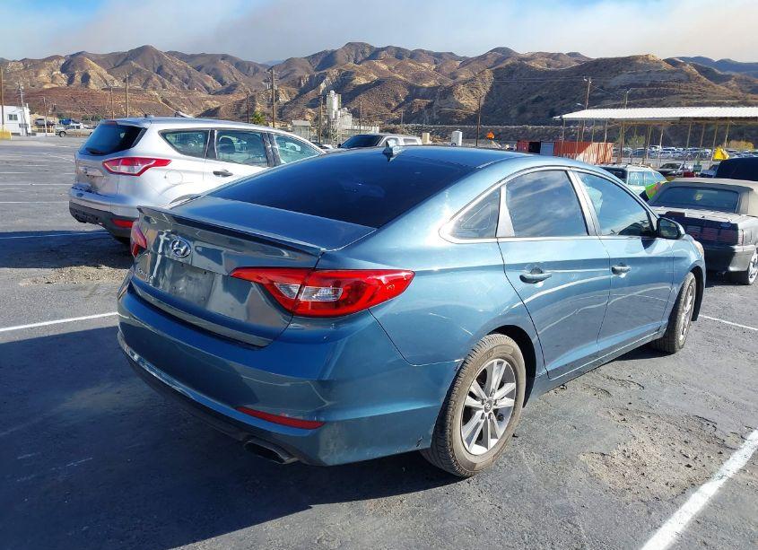 Photo 4 of 2017 Hyundai Sonata SE (VIN 5NPE24AF5HH442880)