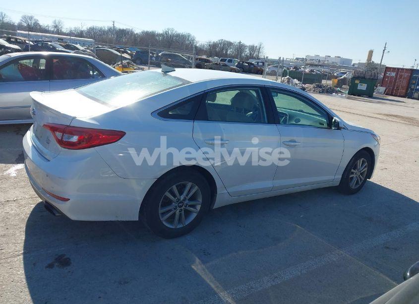Photo 13 of 2017 Hyundai Sonata SE (VIN 5NPE24AF5HH460523)