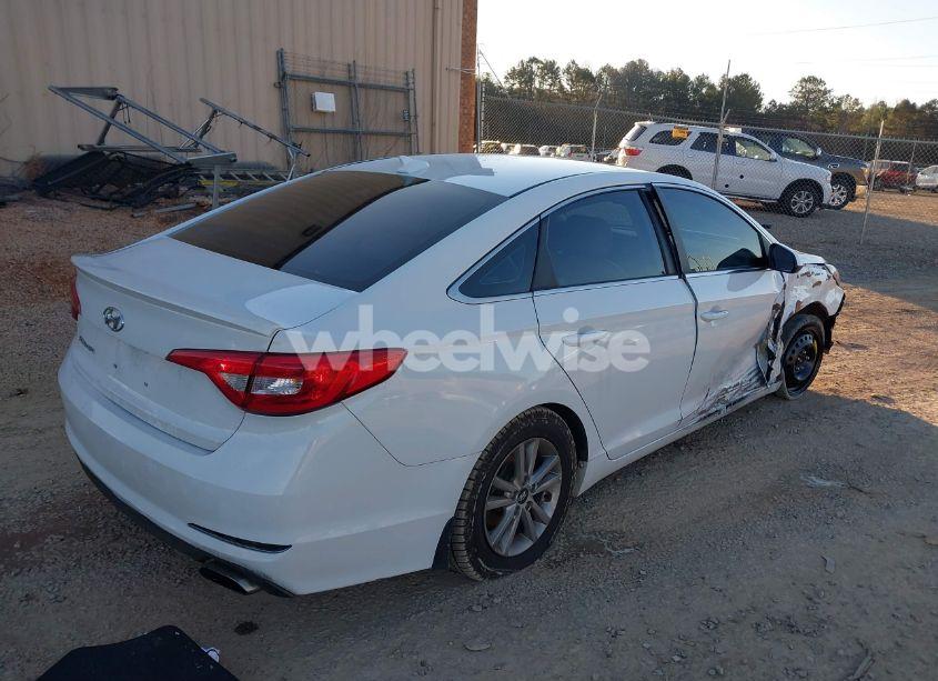 Photo 4 of 2017 Hyundai Sonata SE (VIN 5NPE24AF5HH495708)