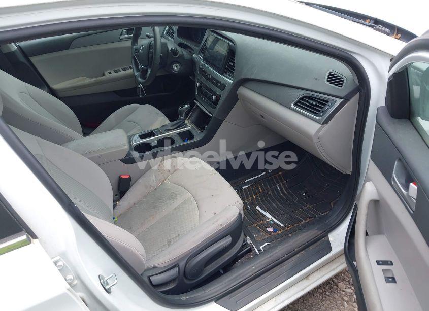 Photo 5 of 2017 Hyundai Sonata (VIN 5NPE24AF5HH503290)