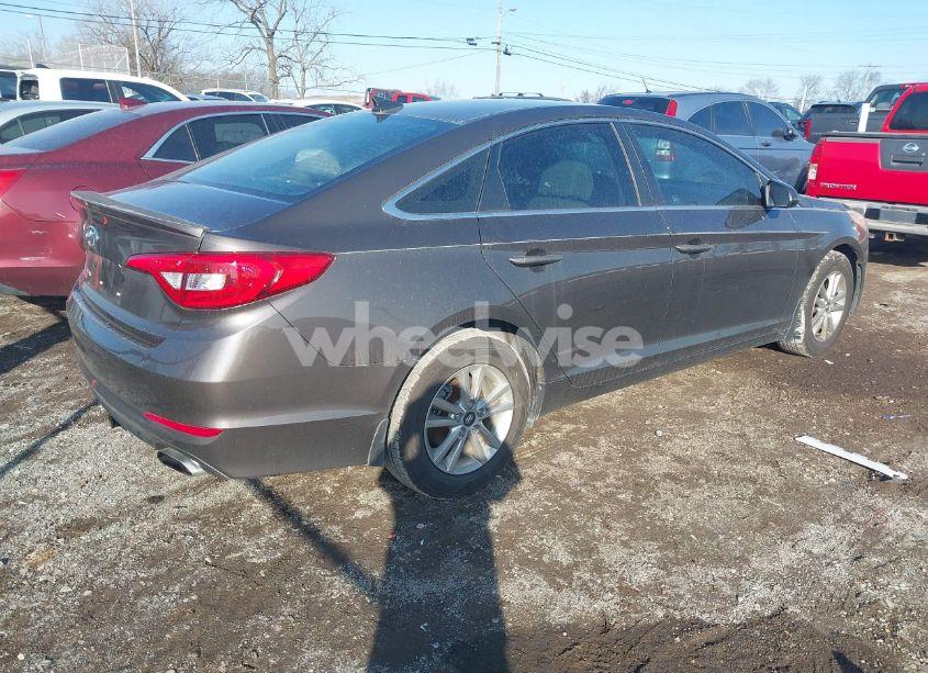 Photo 4 of 2017 Hyundai Sonata SE (VIN 5NPE24AF5HH505573)