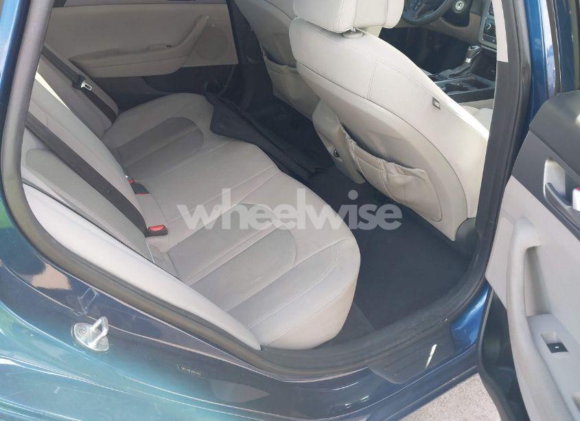 Photo 8 of 2017 Hyundai Sonata SE (VIN 5NPE24AF5HH523457)