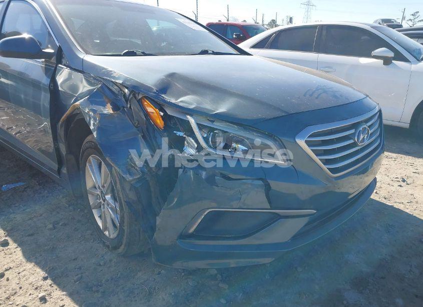 Photo 6 of 2017 Hyundai Sonata SE (VIN 5NPE24AF5HH526424)