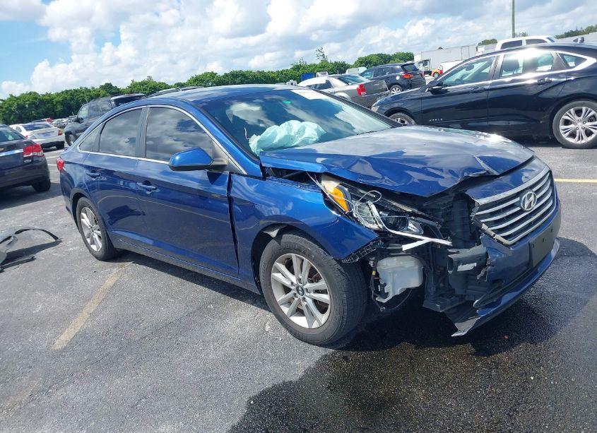 2017 Hyundai Sonata (VIN 5NPE24AF5HH533275) main photo