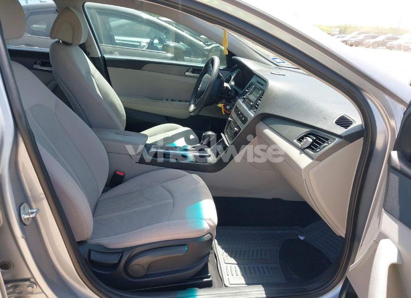 Photo 5 of 2017 Hyundai Sonata (VIN 5NPE24AF5HH535513)