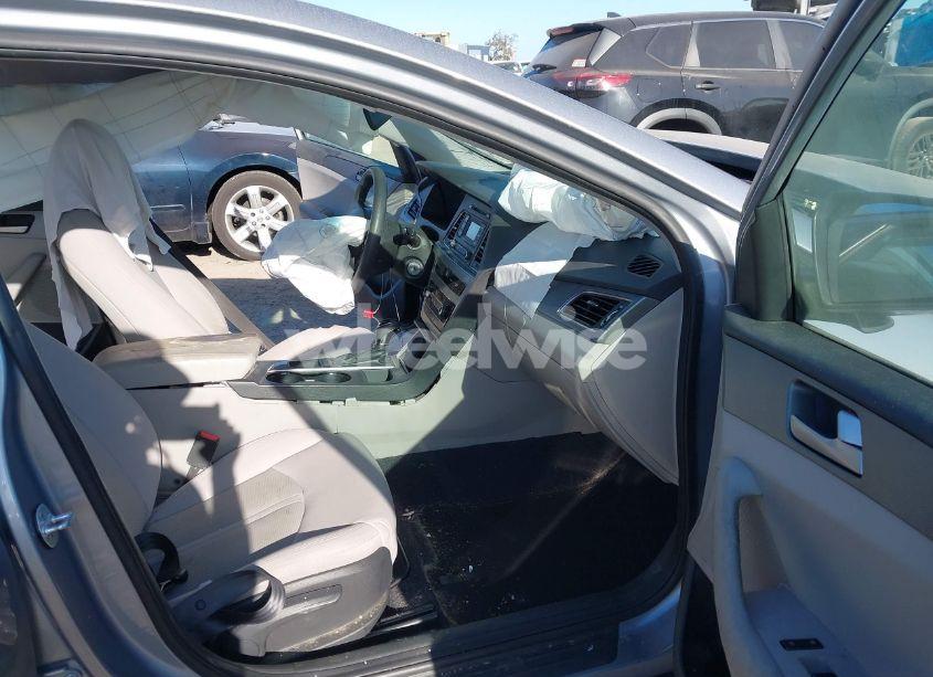 Photo 5 of 2017 Hyundai Sonata (VIN 5NPE24AF5HH539982)