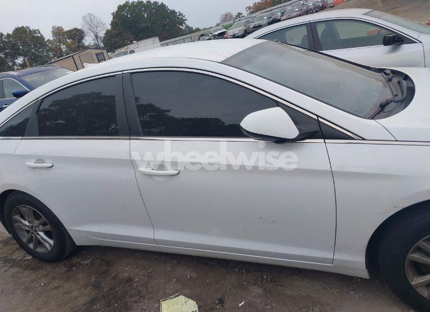 Photo 13 of 2017 Hyundai Sonata SE (VIN 5NPE24AF5HH552893)