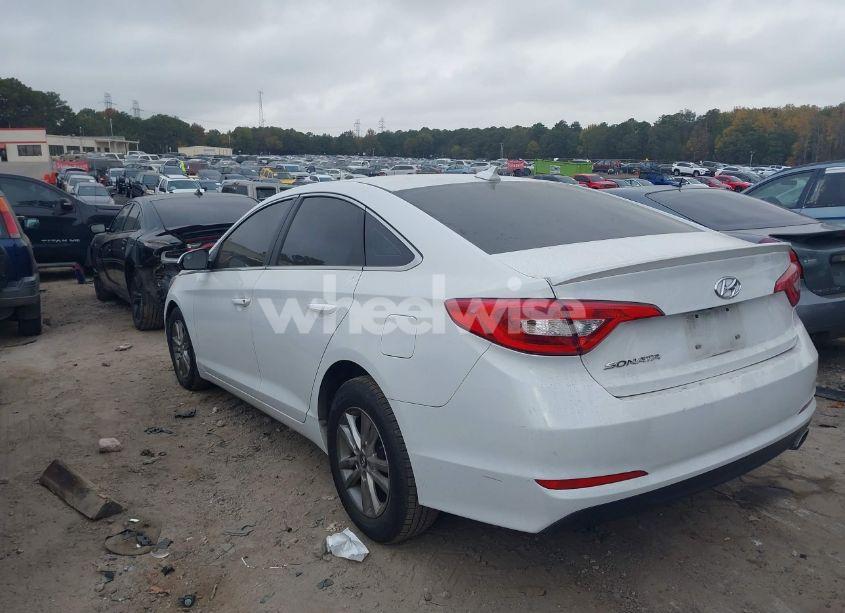 Photo 3 of 2017 Hyundai Sonata SE (VIN 5NPE24AF5HH552893)