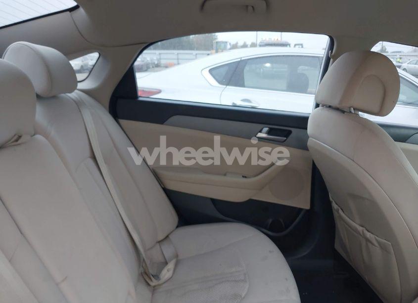 Photo 8 of 2017 Hyundai Sonata SE (VIN 5NPE24AF5HH552893)