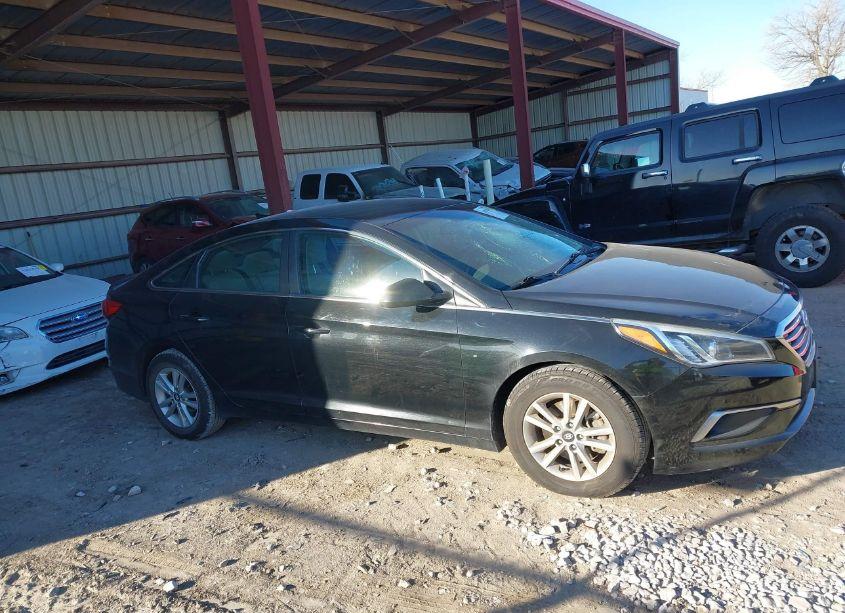 Photo 12 of 2017 Hyundai Sonata SE (VIN 5NPE24AF5HH558158)