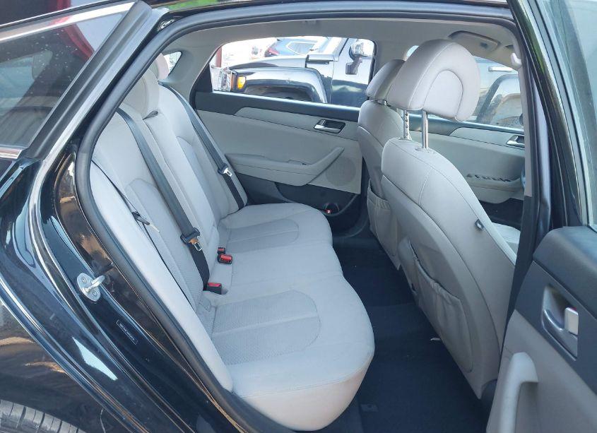 Photo 8 of 2017 Hyundai Sonata SE (VIN 5NPE24AF5HH558158)