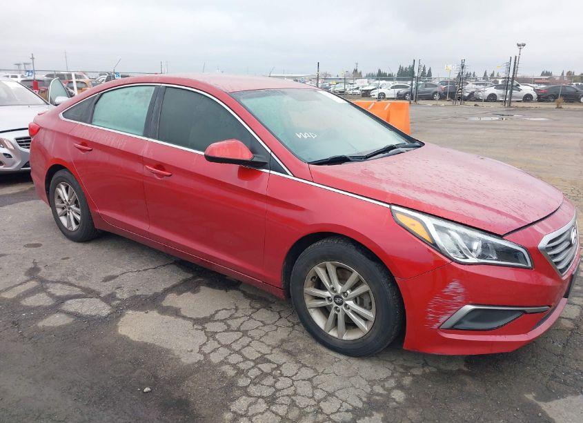 2017 Hyundai Sonata SE (VIN 5NPE24AF5HH576319) main photo