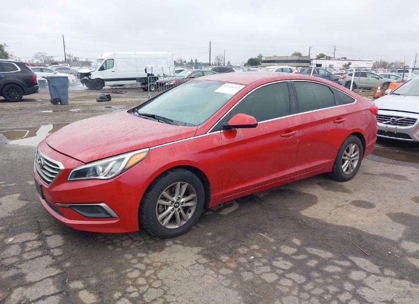 Photo 2 of 2017 Hyundai Sonata SE (VIN 5NPE24AF5HH576319)