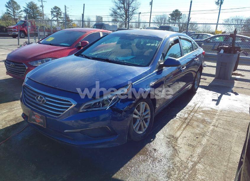 Photo 2 of 2017 Hyundai Sonata SE (VIN 5NPE24AF5HH578636)