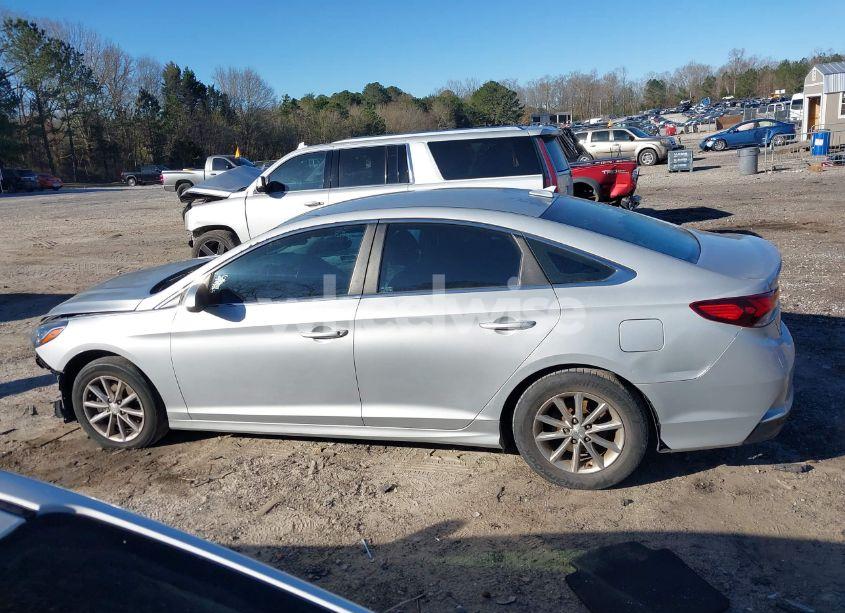 Photo 14 of 2018 Hyundai Sonata SE (VIN 5NPE24AF5JH618090)