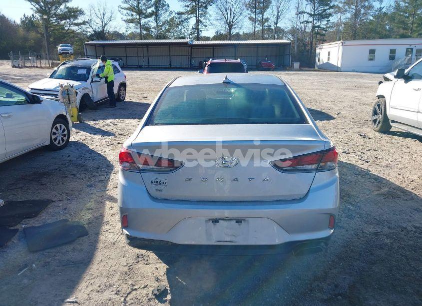 Photo 16 of 2018 Hyundai Sonata SE (VIN 5NPE24AF5JH618090)
