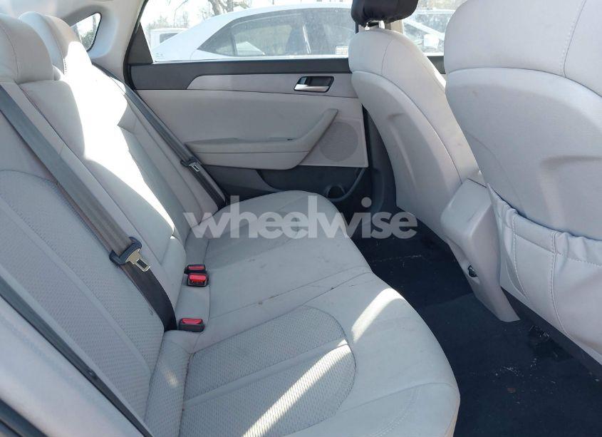 Photo 8 of 2018 Hyundai Sonata SE (VIN 5NPE24AF5JH618090)