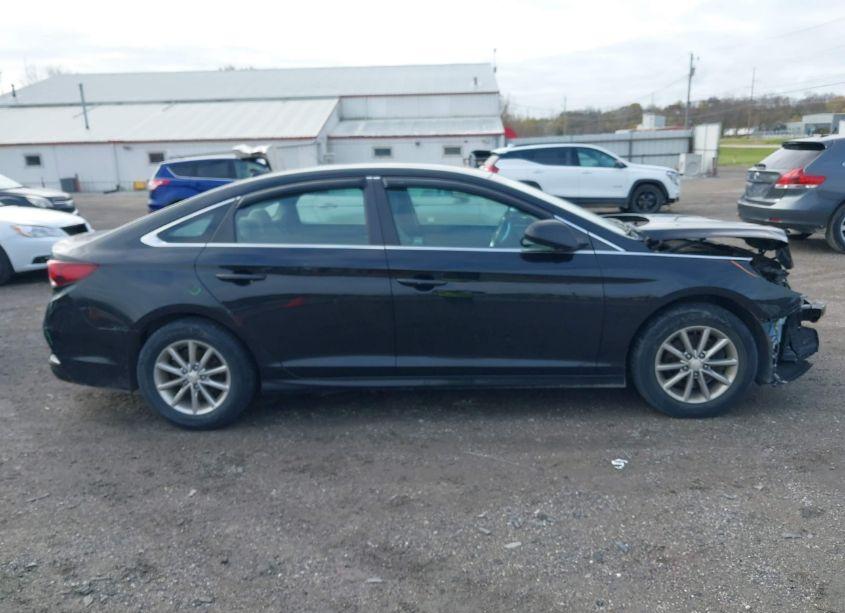 Photo 13 of 2018 Hyundai Sonata SE (VIN 5NPE24AF5JH649484)