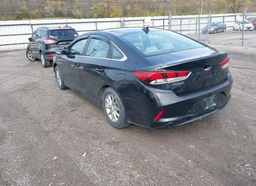 Photo 3 of 2018 Hyundai Sonata SE (VIN 5NPE24AF5JH649484)