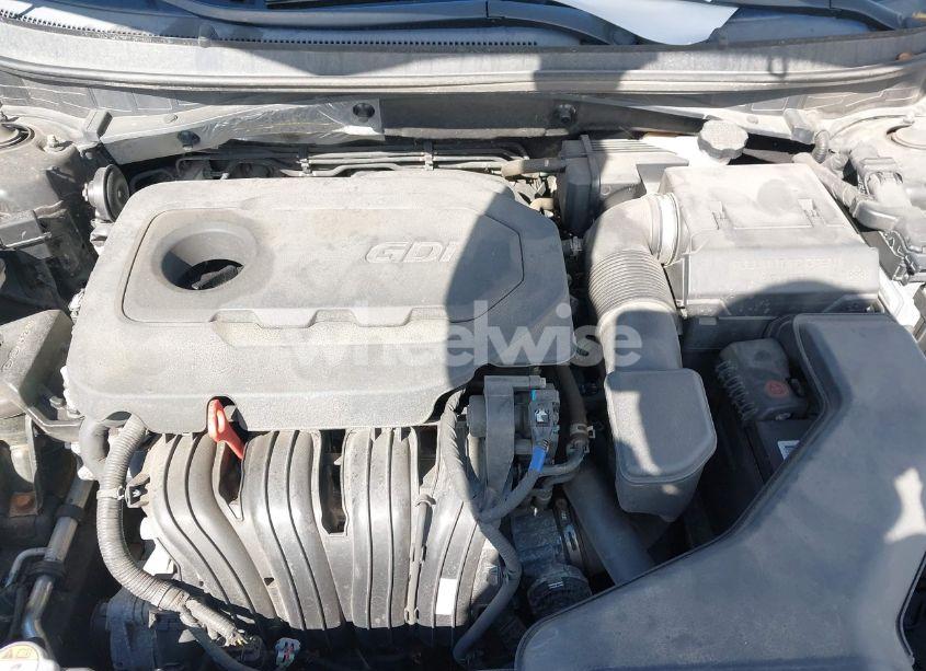 Photo 10 of 2018 Hyundai Sonata SE (VIN 5NPE24AF5JH656452)