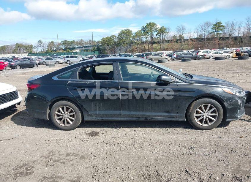 Photo 12 of 2018 Hyundai Sonata SE (VIN 5NPE24AF5JH656452)