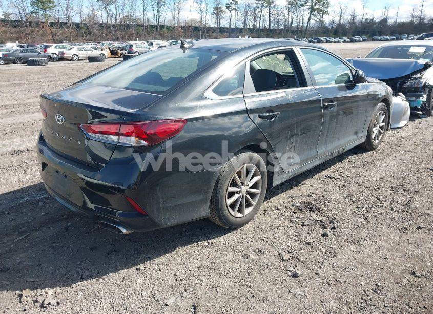 Photo 4 of 2018 Hyundai Sonata SE (VIN 5NPE24AF5JH656452)