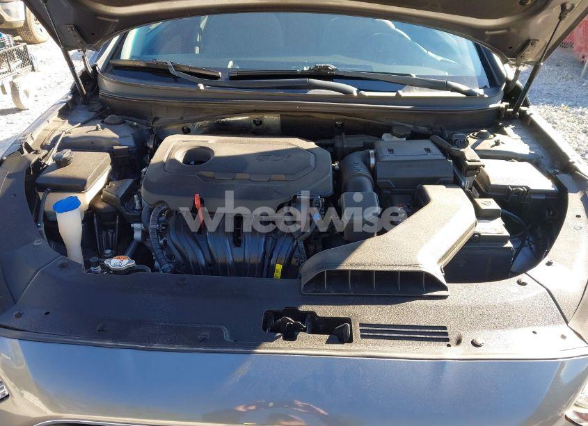 Photo 10 of 2018 Hyundai Sonata SE (VIN 5NPE24AF5JH671923)
