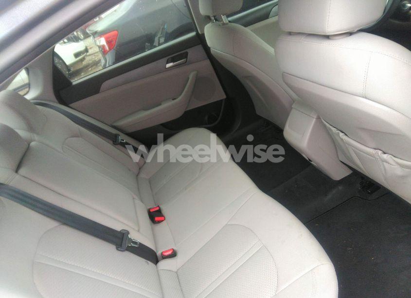 Photo 8 of 2018 Hyundai Sonata SE (VIN 5NPE24AF5JH704063)