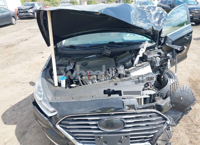 Photo 10 of 2019 Hyundai Sonata SE (VIN 5NPE24AF5KH733113)