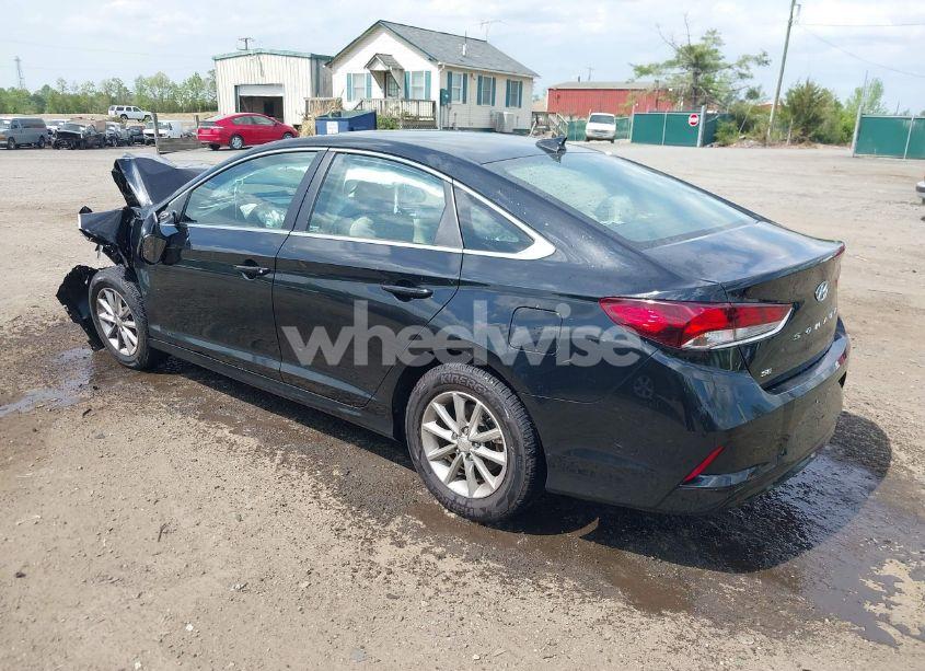 Photo 3 of 2019 Hyundai Sonata SE (VIN 5NPE24AF5KH733113)