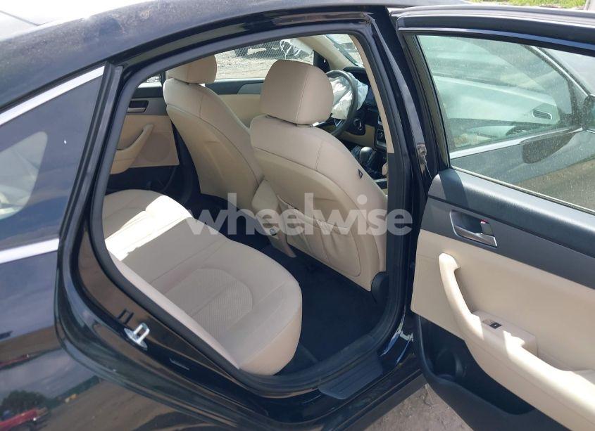 Photo 8 of 2019 Hyundai Sonata SE (VIN 5NPE24AF5KH733113)