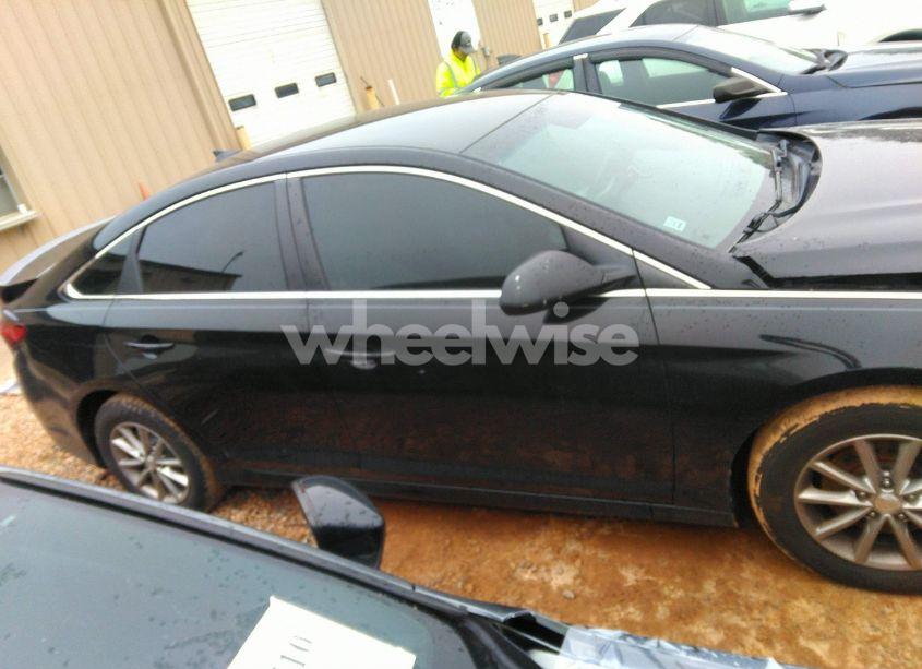 Photo 13 of 2019 Hyundai Sonata SE (VIN 5NPE24AF5KH735069)