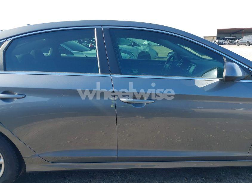 Photo 13 of 2019 Hyundai Sonata SE (VIN 5NPE24AF5KH739171)