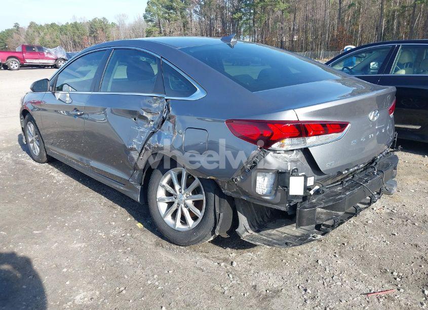 Photo 3 of 2019 Hyundai Sonata SE (VIN 5NPE24AF5KH739171)