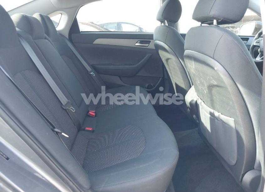 Photo 8 of 2019 Hyundai Sonata SE (VIN 5NPE24AF5KH739171)