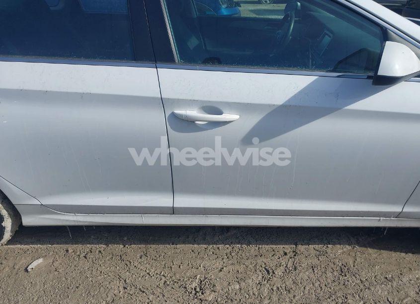 Photo 14 of 2019 Hyundai Sonata SE (VIN 5NPE24AF5KH740594)