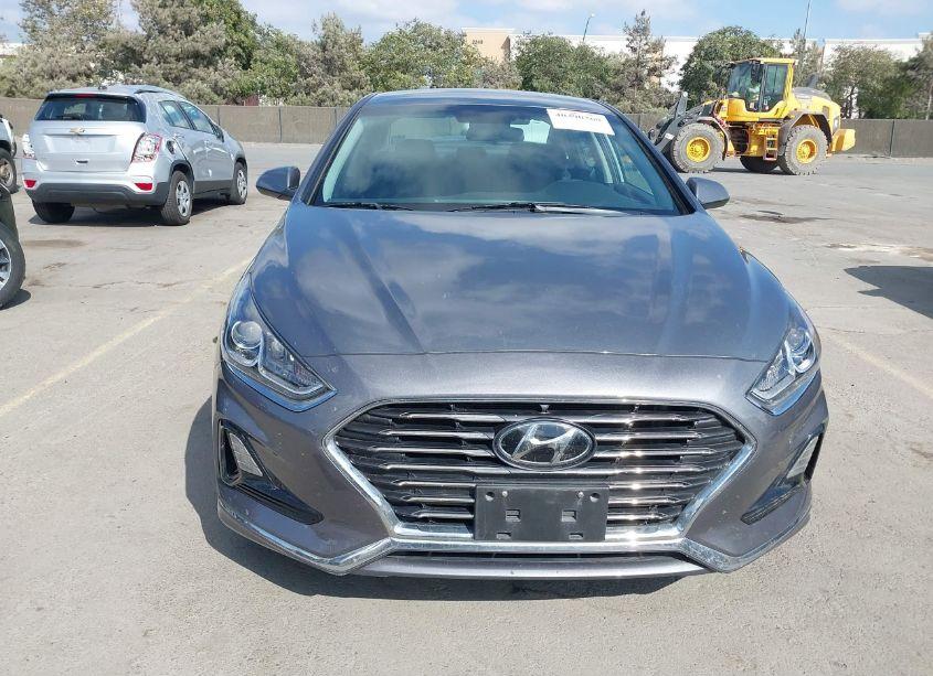 Photo 12 of 2019 Hyundai Sonata SE (VIN 5NPE24AF5KH742748)
