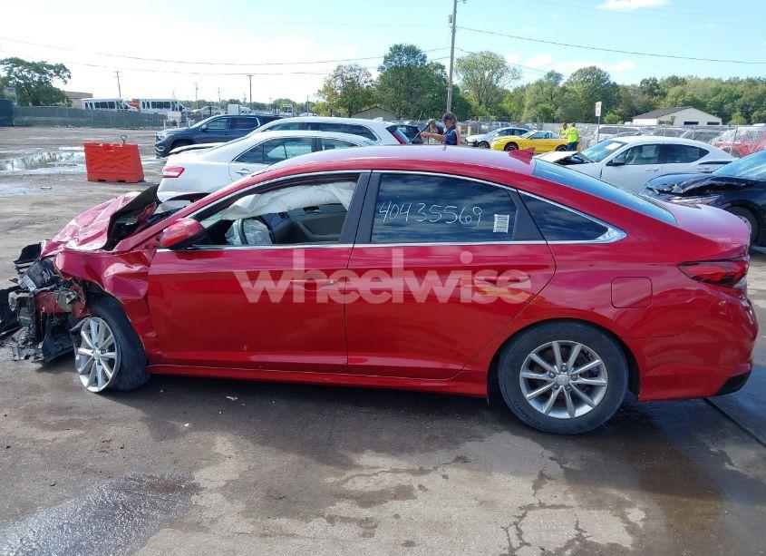 Photo 14 of 2019 Hyundai Sonata SE (VIN 5NPE24AF5KH755676)