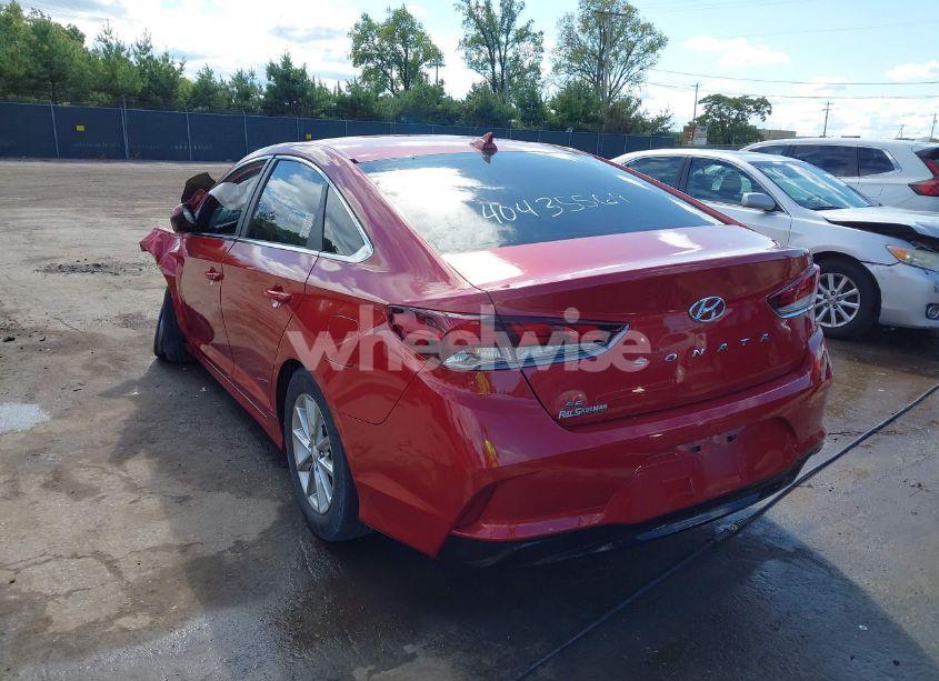 Photo 3 of 2019 Hyundai Sonata SE (VIN 5NPE24AF5KH755676)