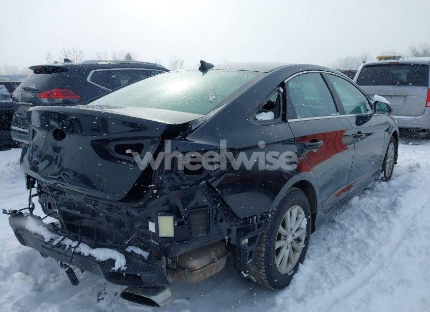 Photo 4 of 2019 Hyundai Sonata SE (VIN 5NPE24AF5KH765804)