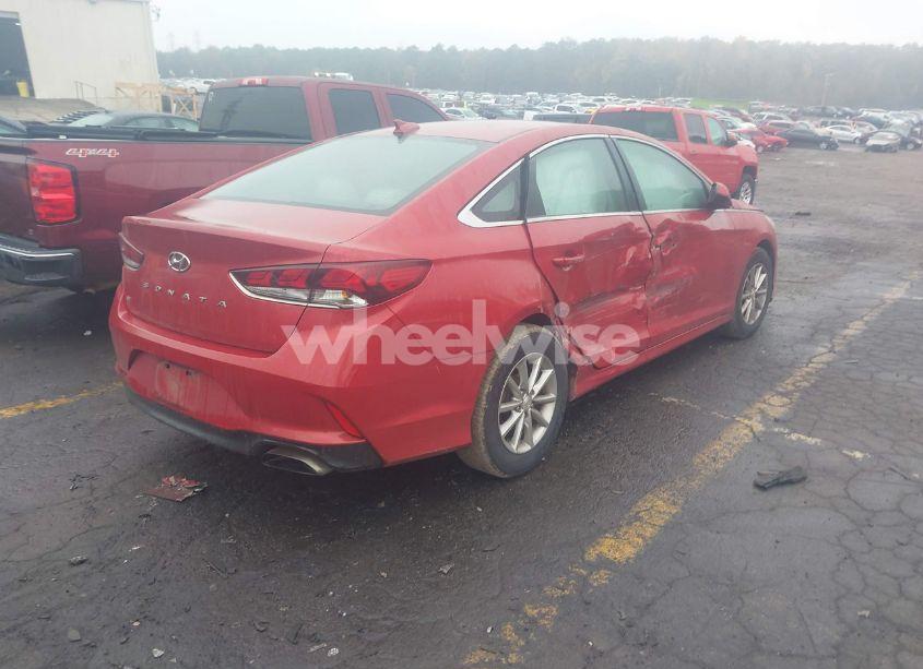Photo 4 of 2019 Hyundai Sonata SE (VIN 5NPE24AF5KH791853)