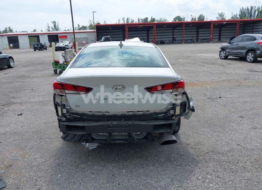 Photo 17 of 2019 Hyundai Sonata SE (VIN 5NPE24AF5KH800020)