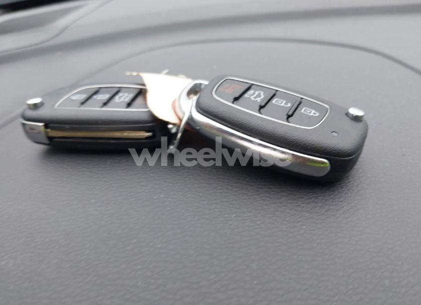 Photo 11 of 2019 Hyundai Sonata SE (VIN 5NPE24AF5KH807680)