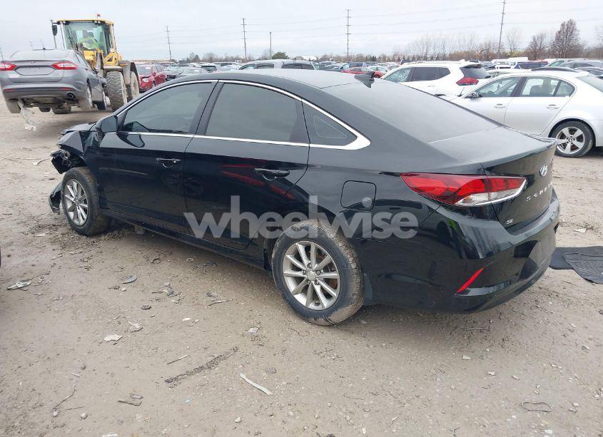 Photo 3 of 2019 Hyundai Sonata SE (VIN 5NPE24AF5KH807680)