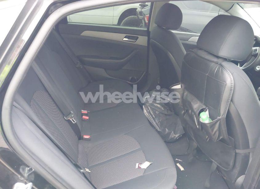 Photo 8 of 2019 Hyundai Sonata SE (VIN 5NPE24AF5KH807680)