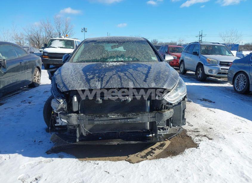 Photo 12 of 2019 Hyundai Sonata SE (VIN 5NPE24AF5KH818615)