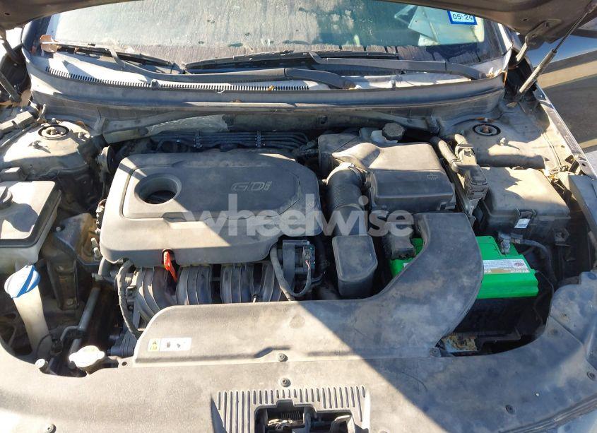 Photo 10 of 2015 Hyundai Sonata SE (VIN 5NPE24AF6FH019156)