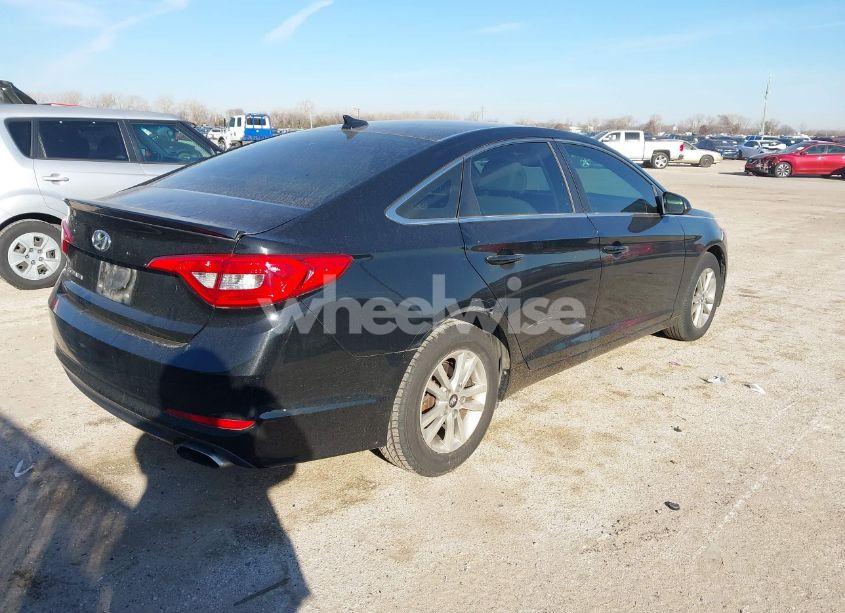 Photo 4 of 2015 Hyundai Sonata SE (VIN 5NPE24AF6FH019156)