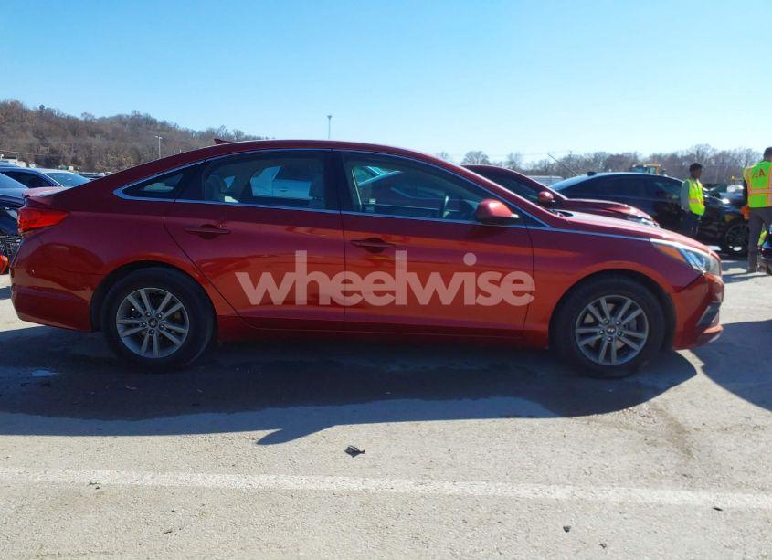Photo 13 of 2015 Hyundai Sonata SE (VIN 5NPE24AF6FH024759)