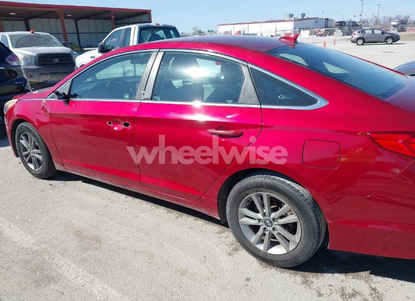 Photo 18 of 2015 Hyundai Sonata SE (VIN 5NPE24AF6FH024759)